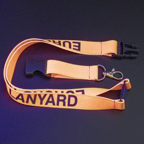 Lanyard fluo con hebilla plástica y cierre de seguridad